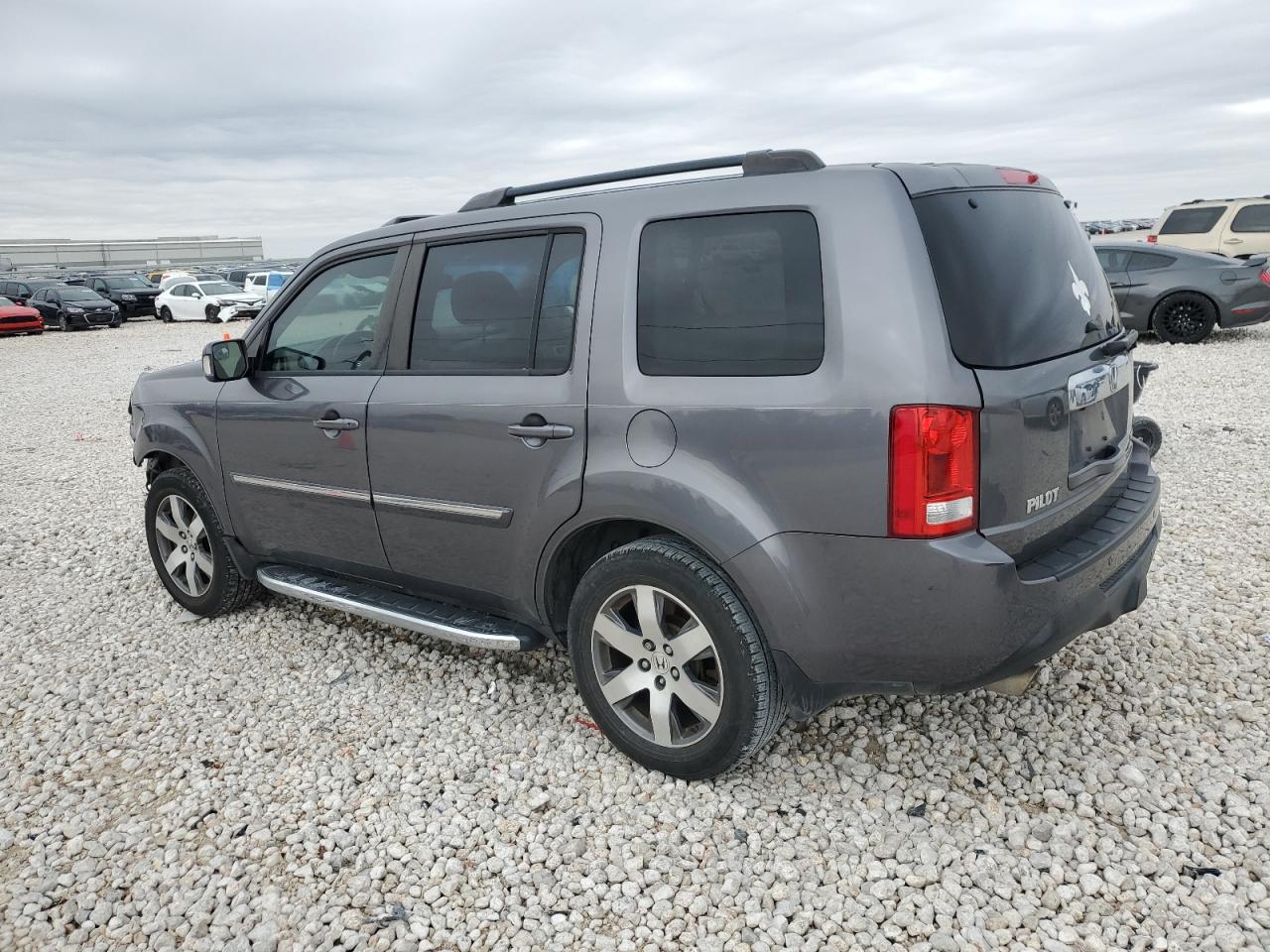 2014 Honda Pilot - Image 2