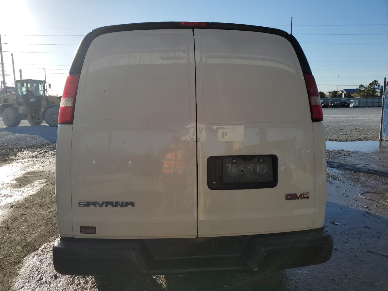 2017 GMC Savana - Image 6