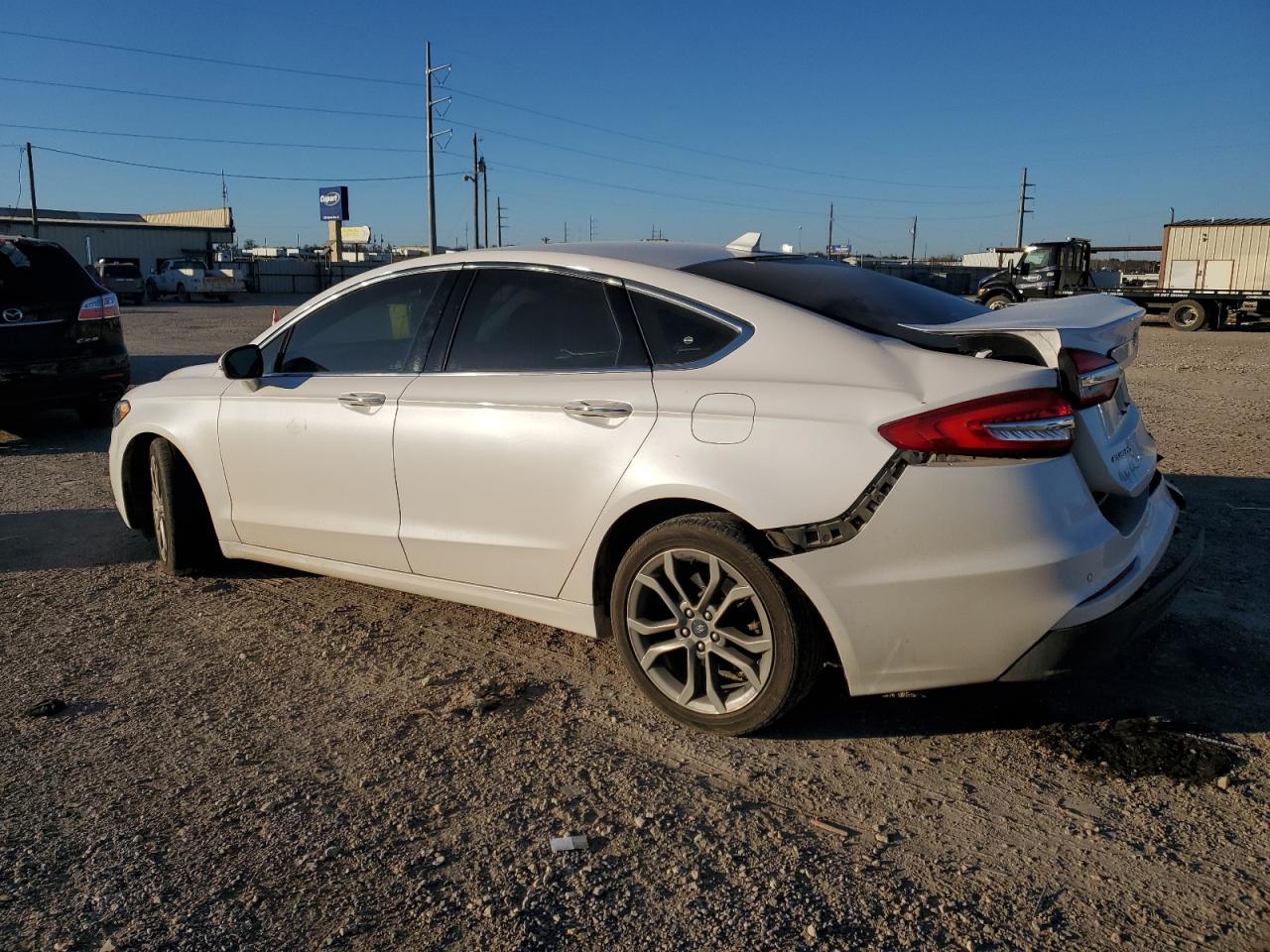 2019 Ford Fusion - Image 2