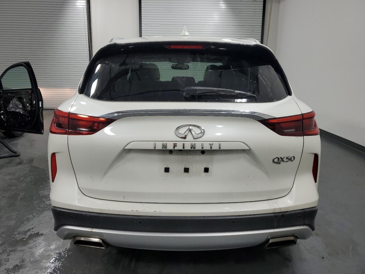 2020 Infiniti QX50 - Image 6