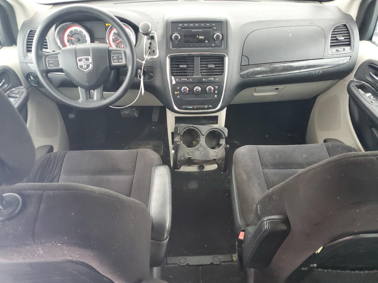2014 Dodge Caravan - Image 8