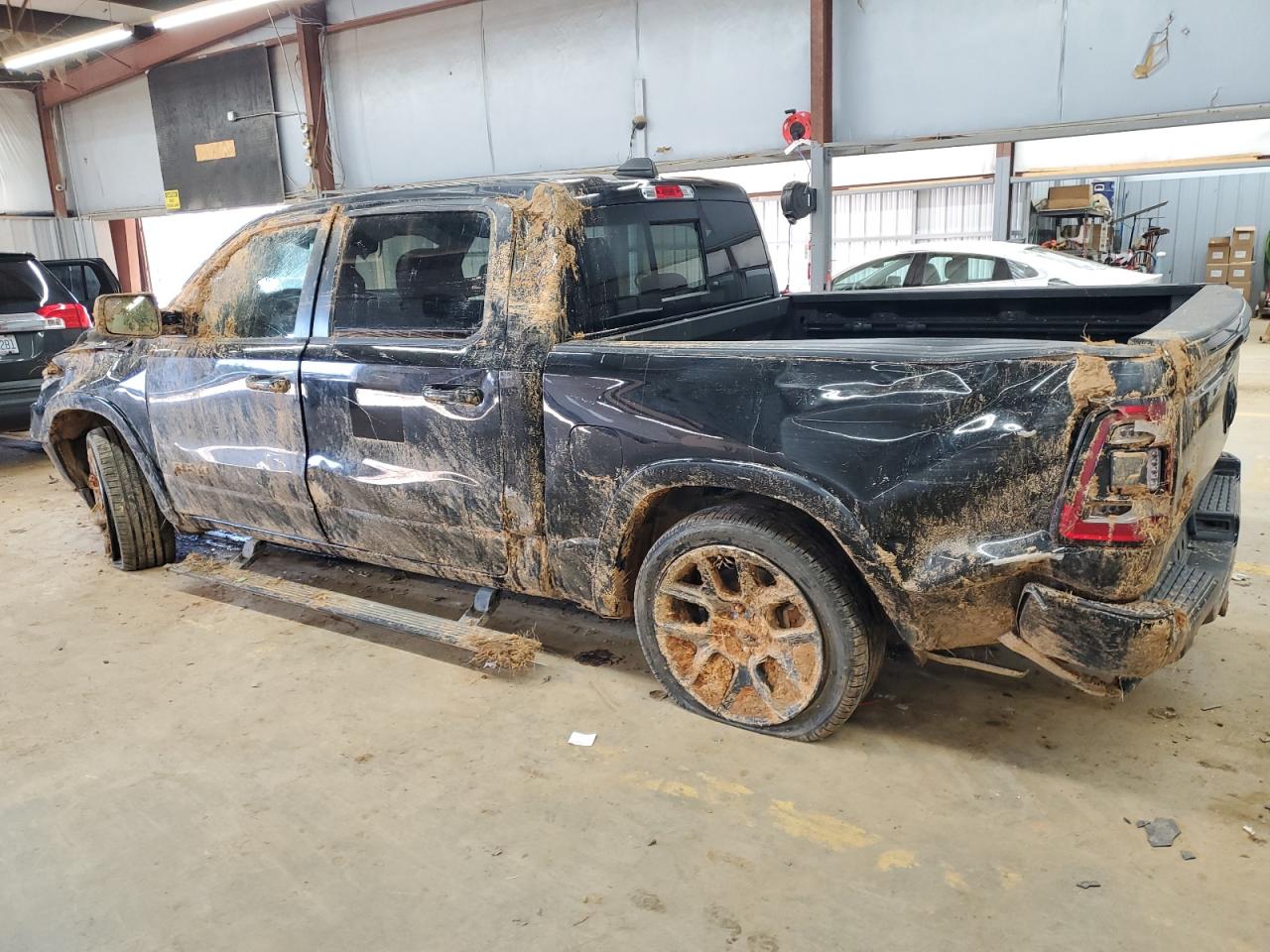 2021 RAM 1500 - Image 2