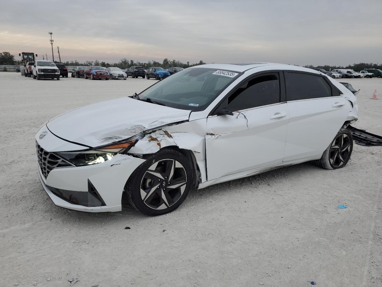 2021 Hyundai Elantra - Image 1