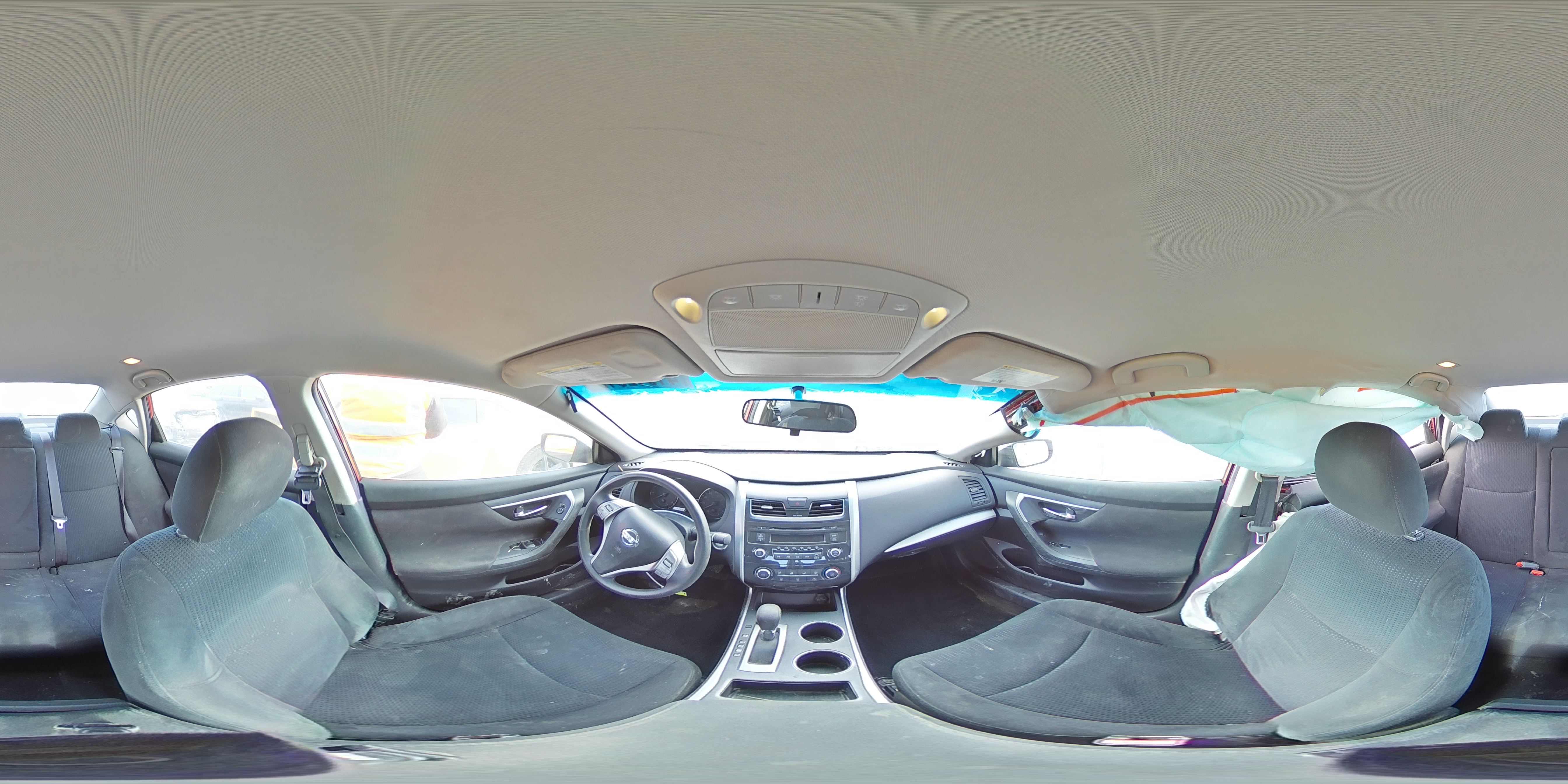2015 Nissan Altima - Image 14