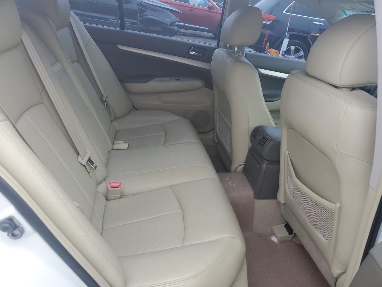 2008 Infiniti G - Image 10