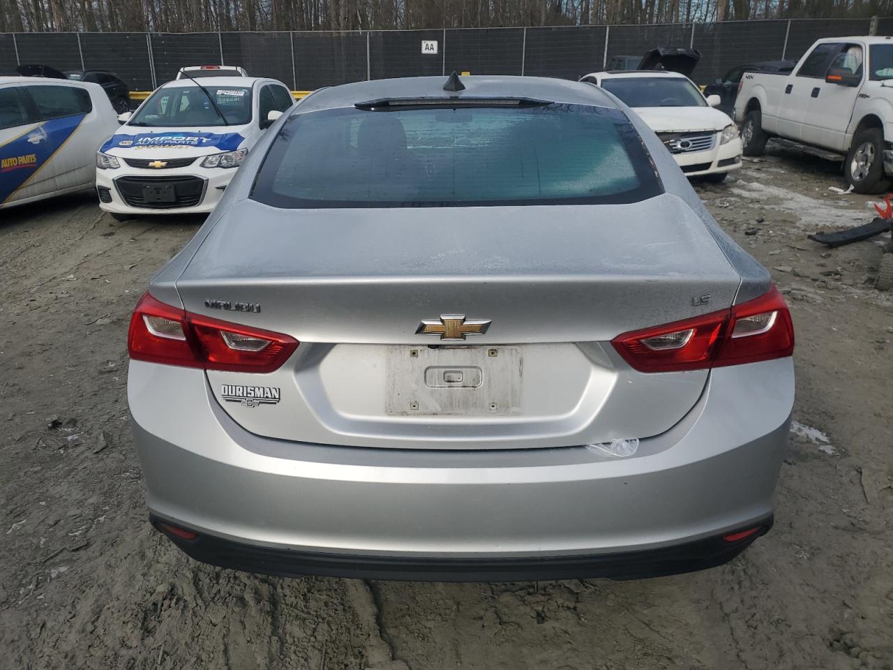 2016 Chevrolet Malibu - Image 6