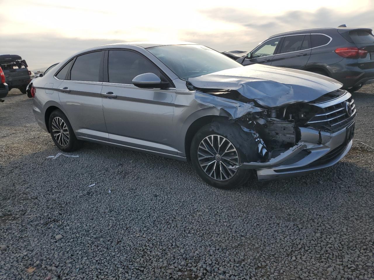 2019 Volkswagen Jetta - Image 4