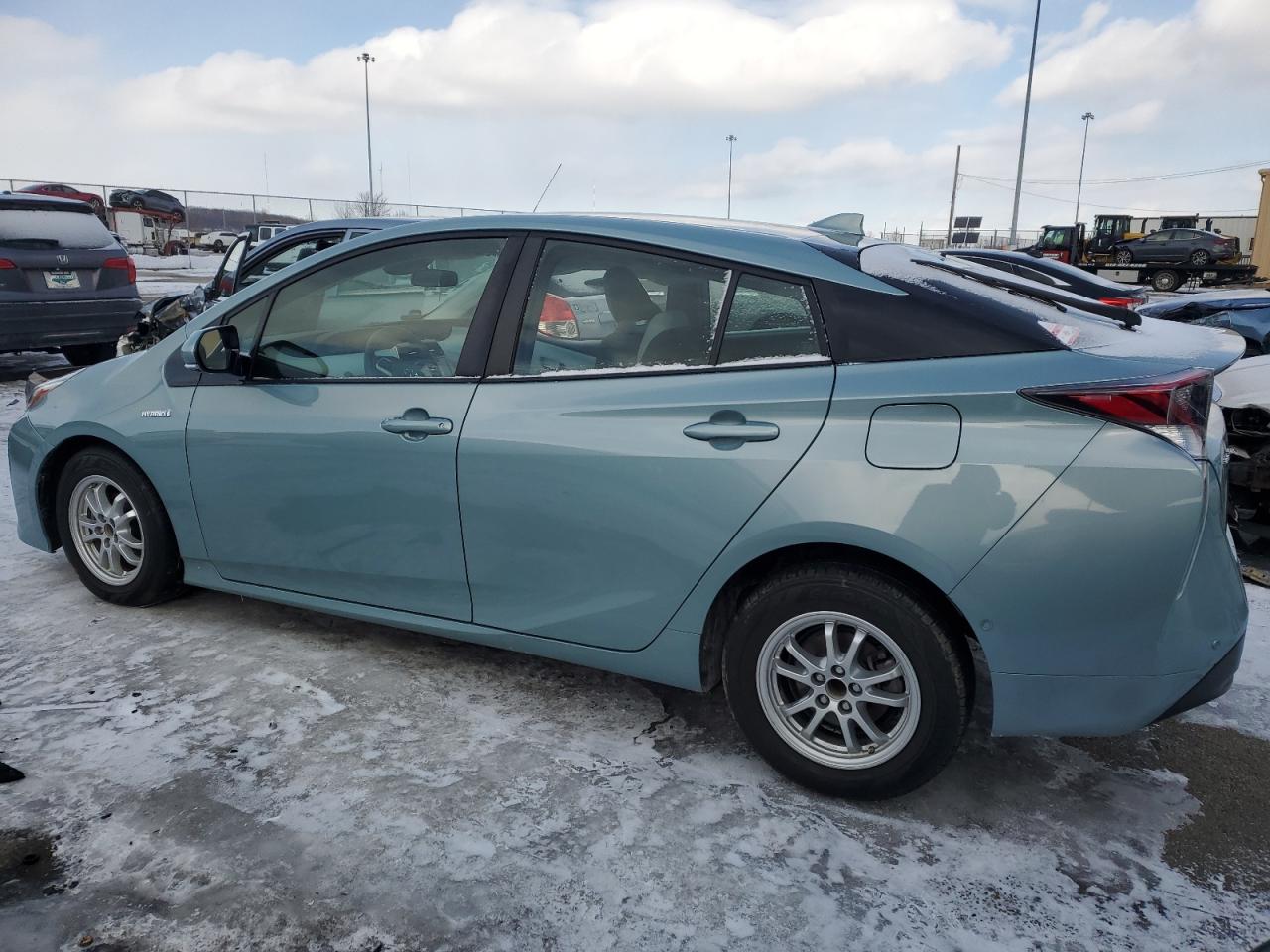 2018 Toyota Prius - Image 2