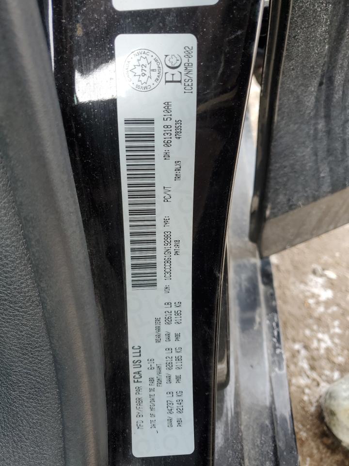 2016 Chrysler 200 - Image 13