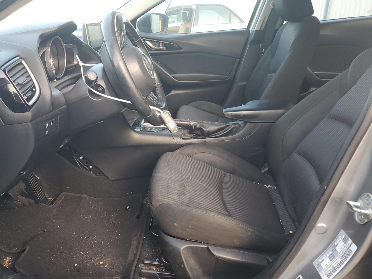 2015 Mazda 3 - Image 7