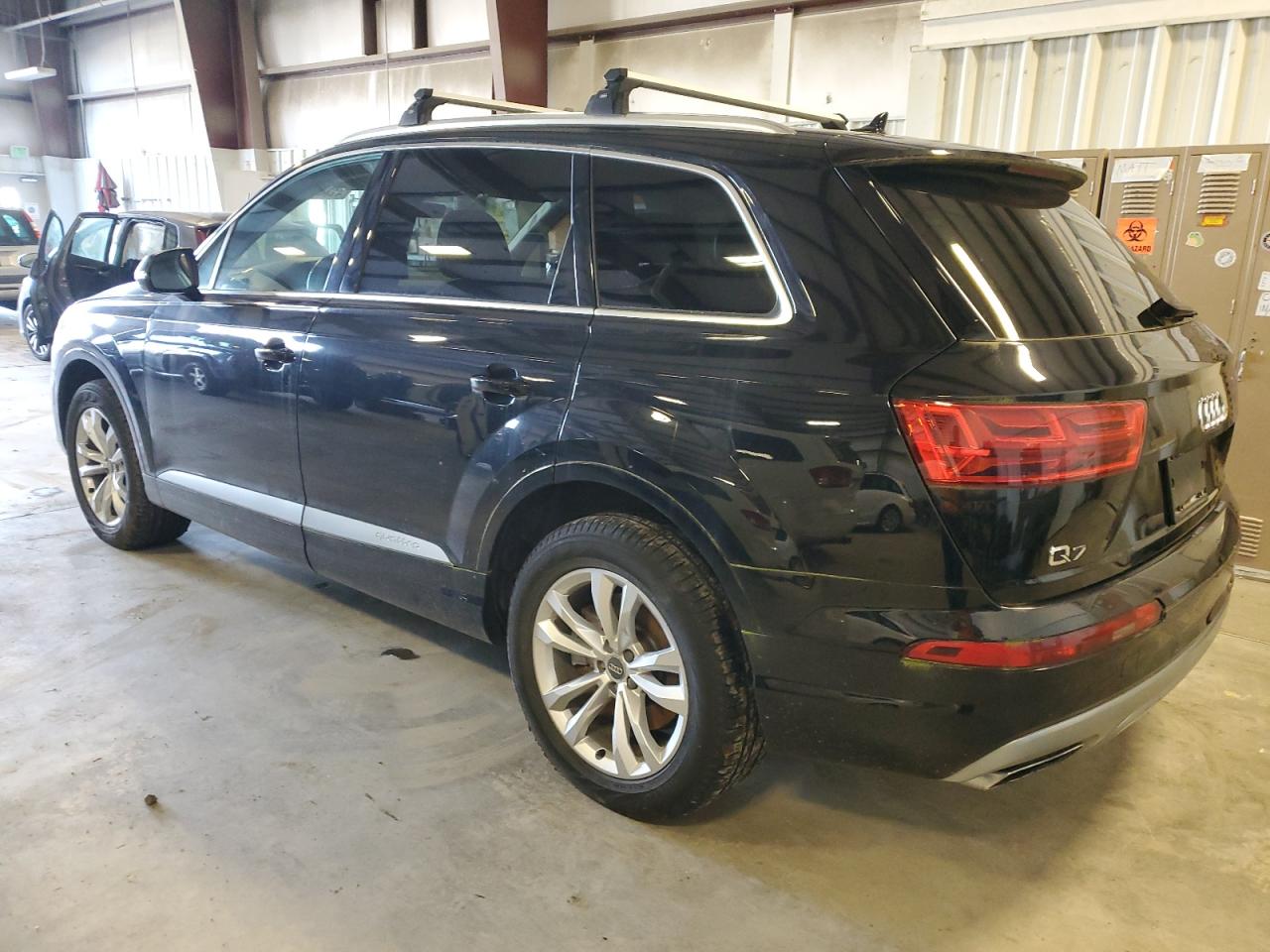 VIN WA1LAAF79JD003018 2018 AUDI Q7 no.2