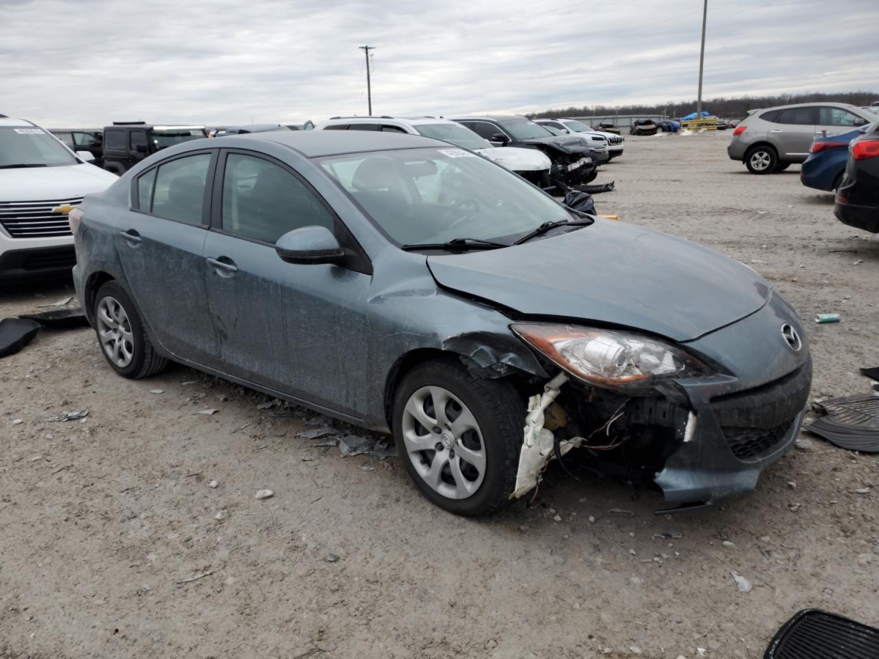 2012 Mazda 3 - Image 4