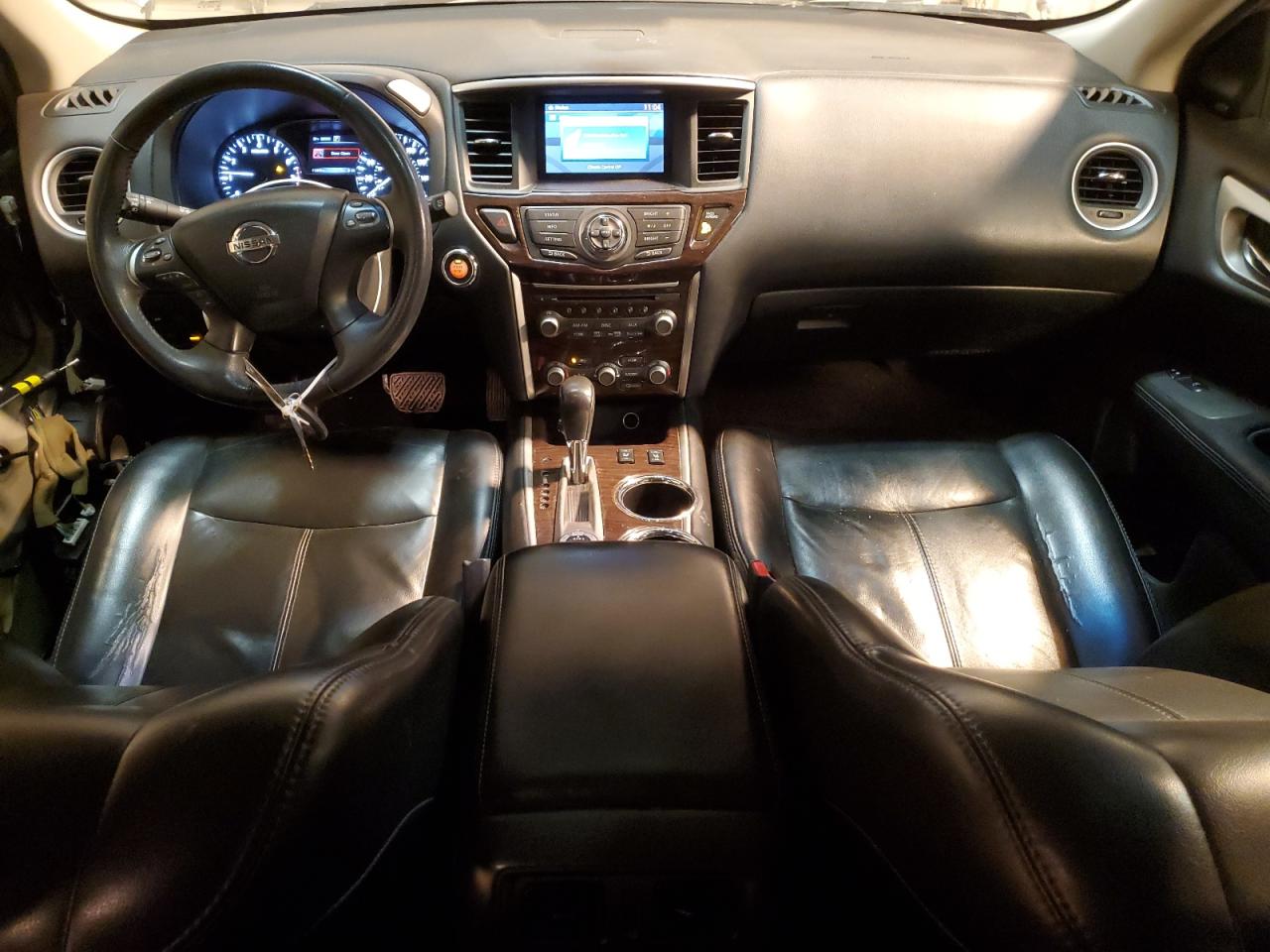 2016 Nissan Pathfinder - Image 8