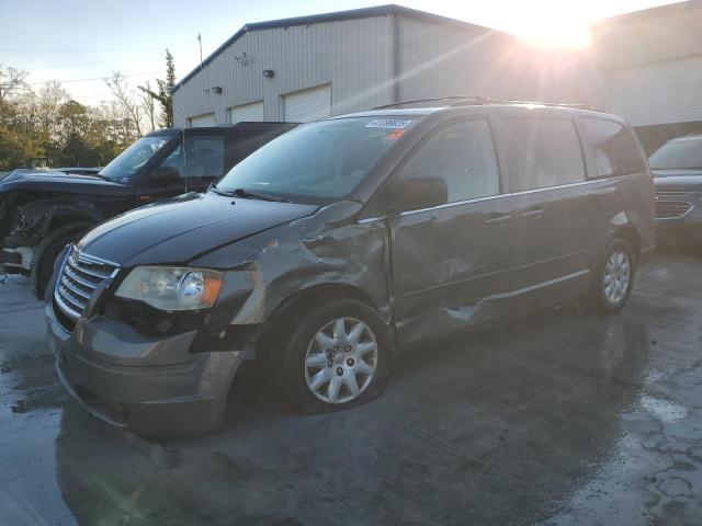 2010 Chrysler Town & Country Lx
