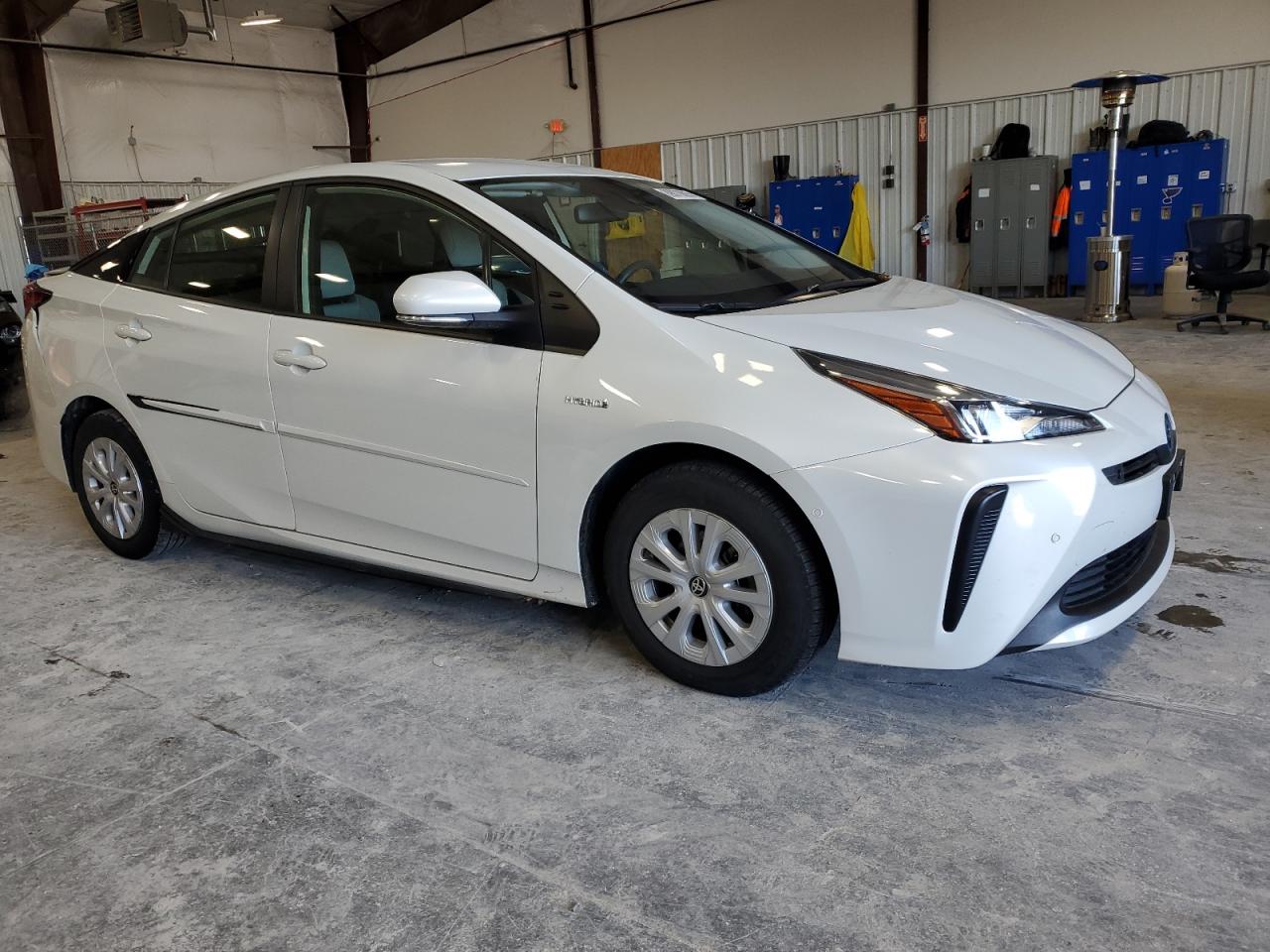 2022 Toyota Prius - Image 4