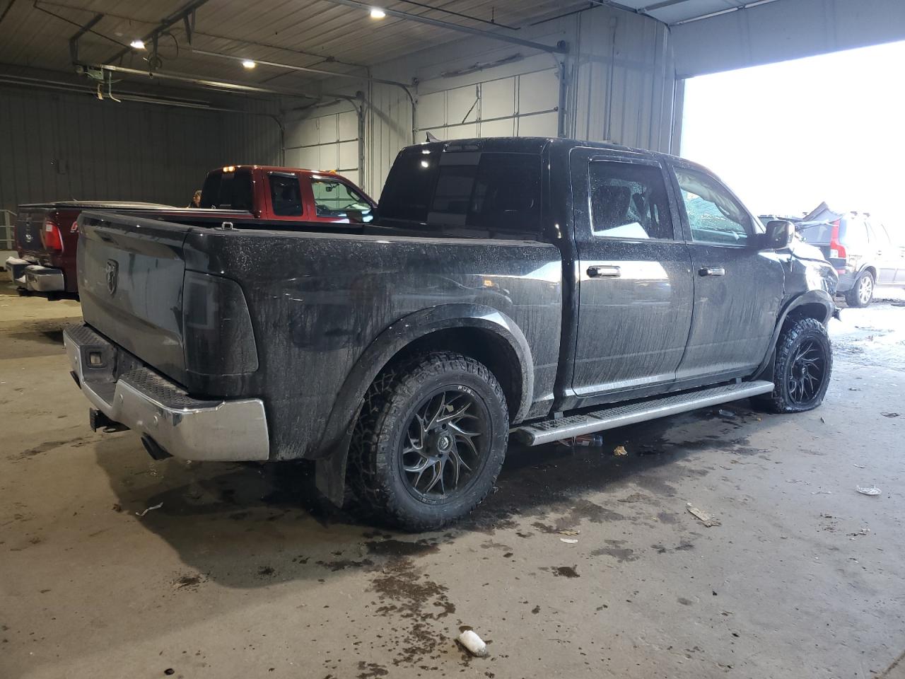 2016 RAM 1500 - Image 3