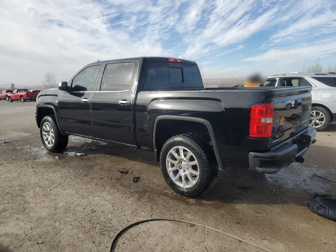 2015 GMC Sierra - Image 2