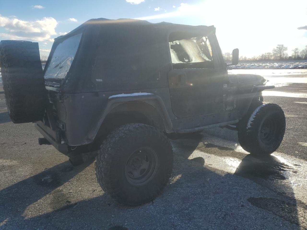 1998 Jeep Wrangler - Image 3