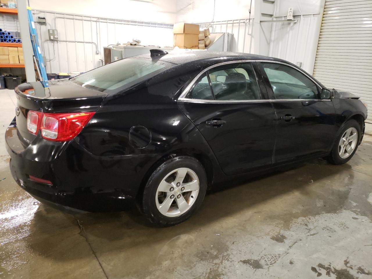 2016 Chevrolet Malibu - Image 3