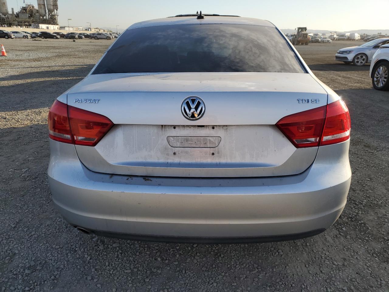 2015 Volkswagen Passat - Image 6