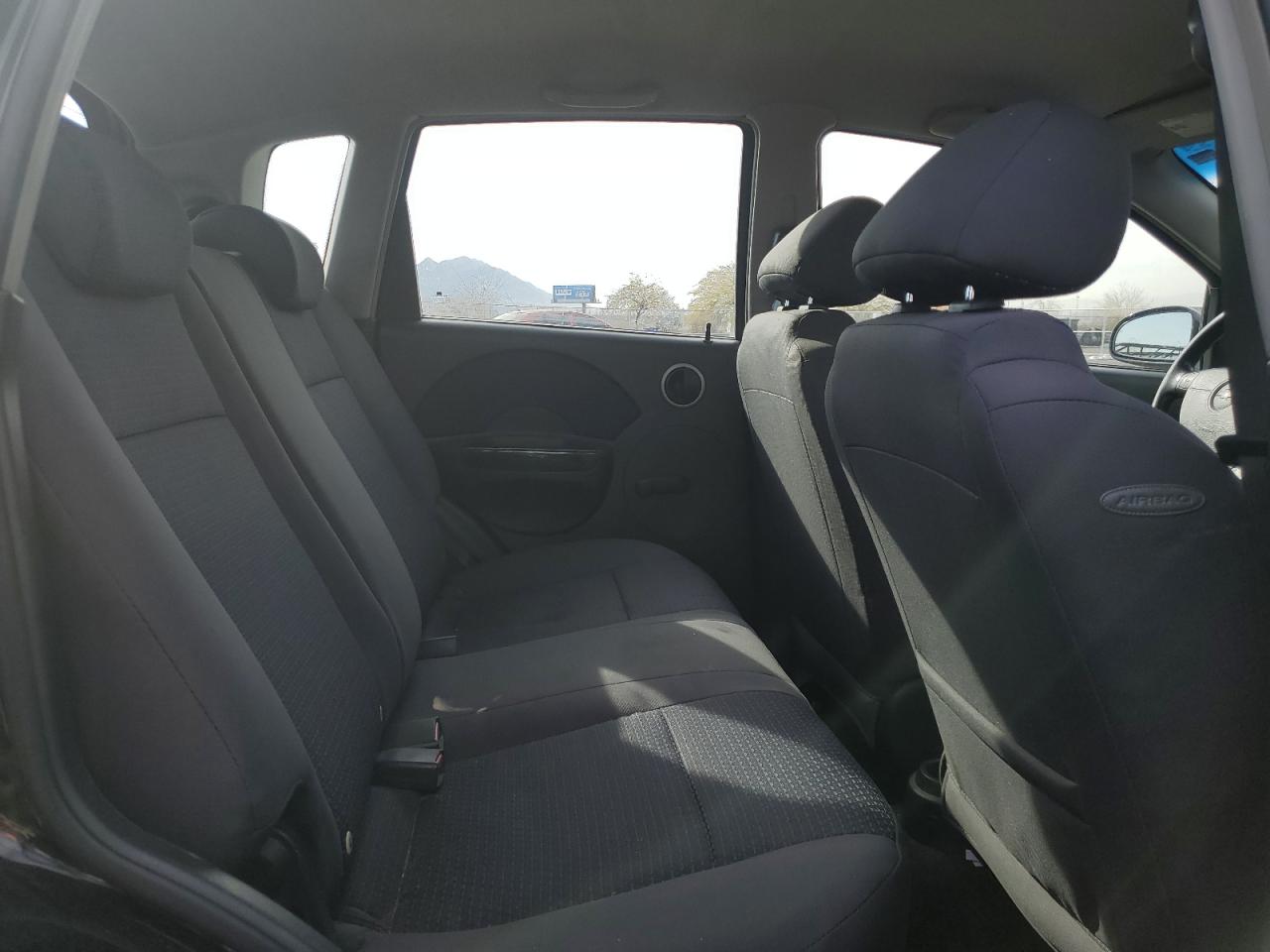 2007 Chevrolet Aveo - Image 10