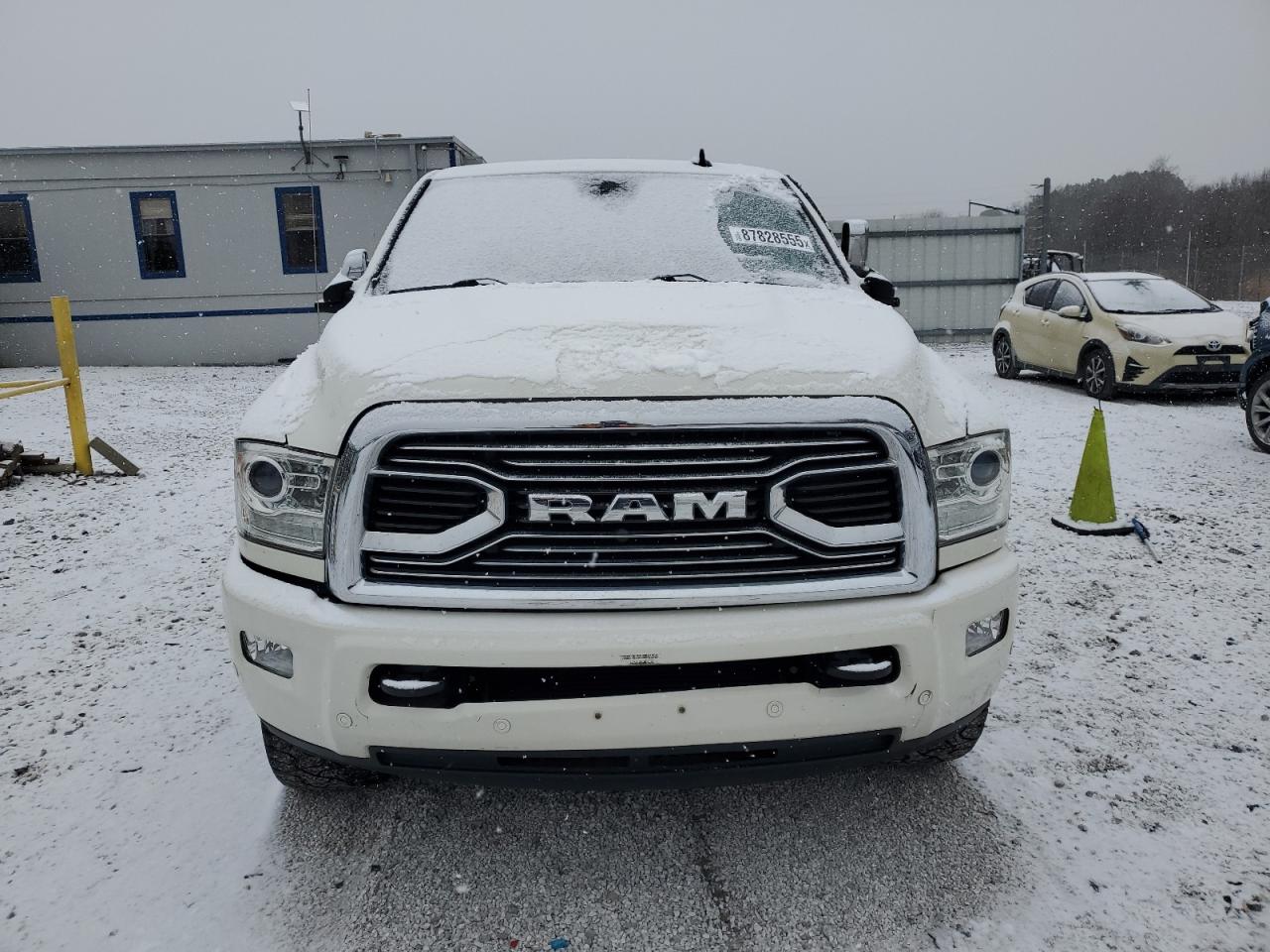 2017 RAM 2500 - Image 5