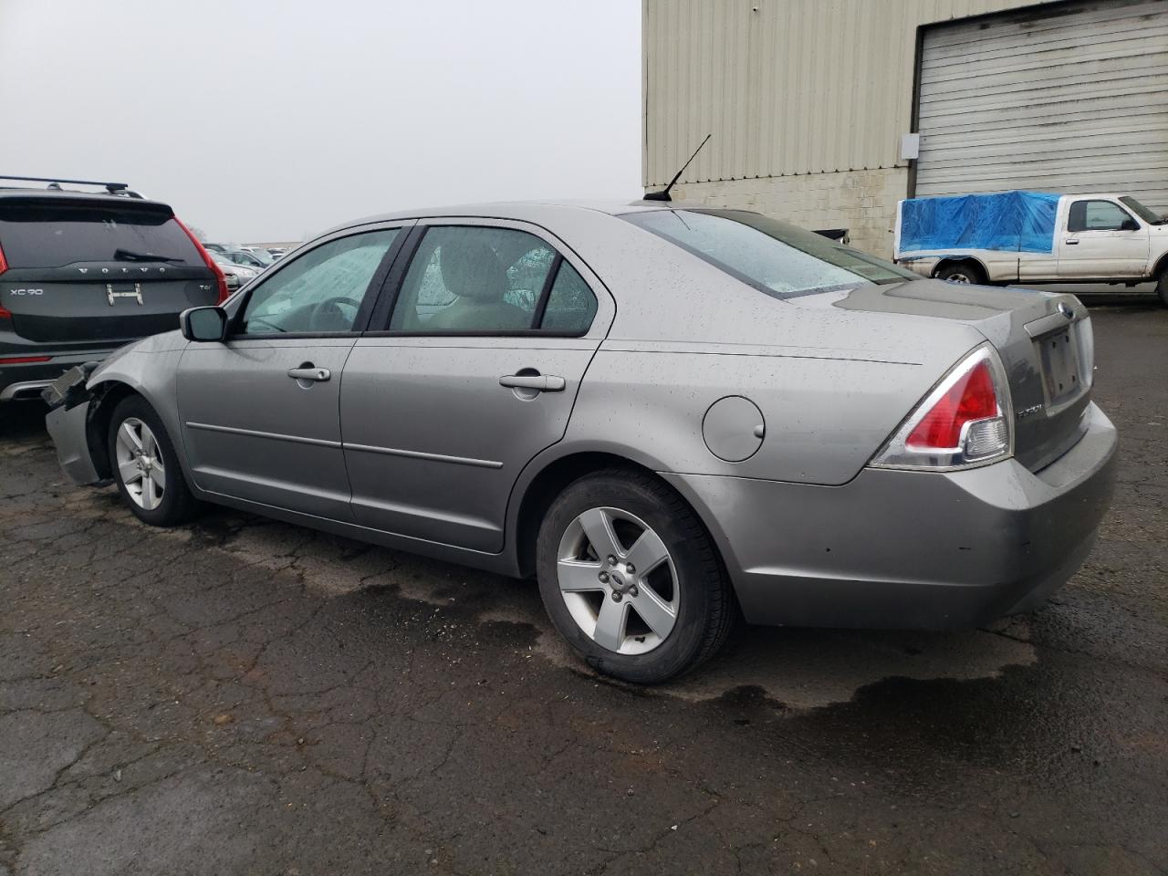 2009 Ford Fusion - Image 2