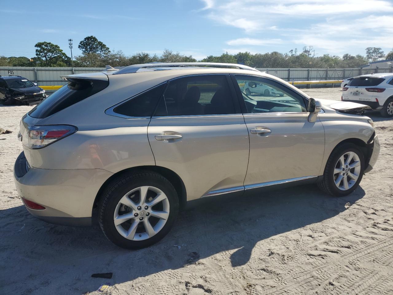 2011 Lexus RX - Image 3