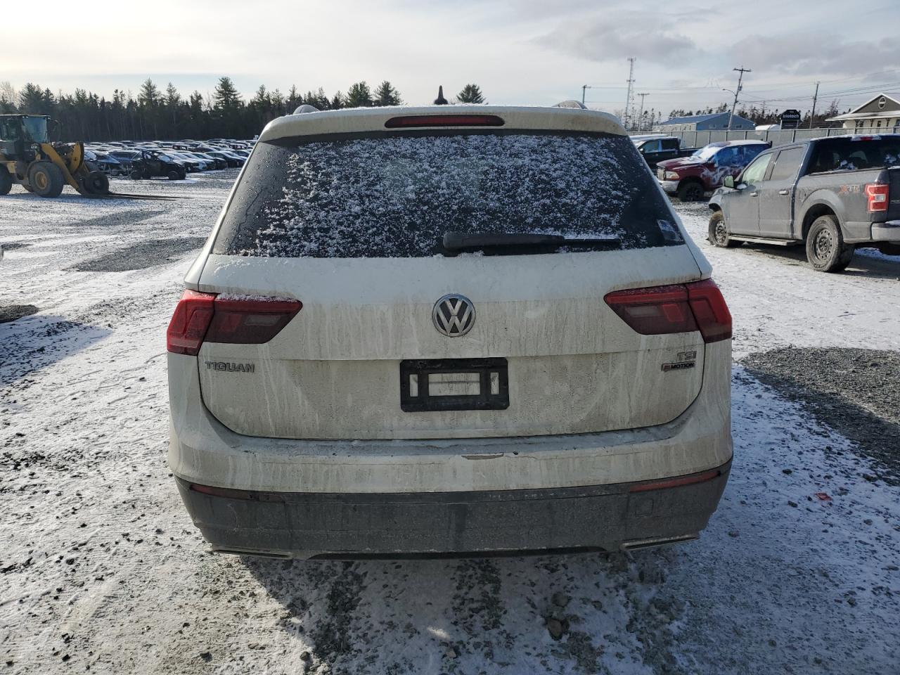 2018 Volkswagen Tiguan - Image 6