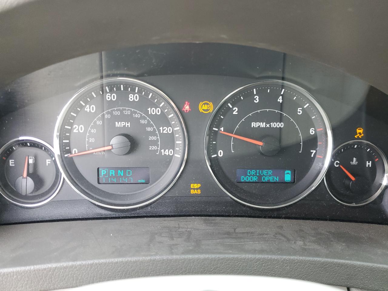 2006 Jeep Grand Cherokee - Image 9