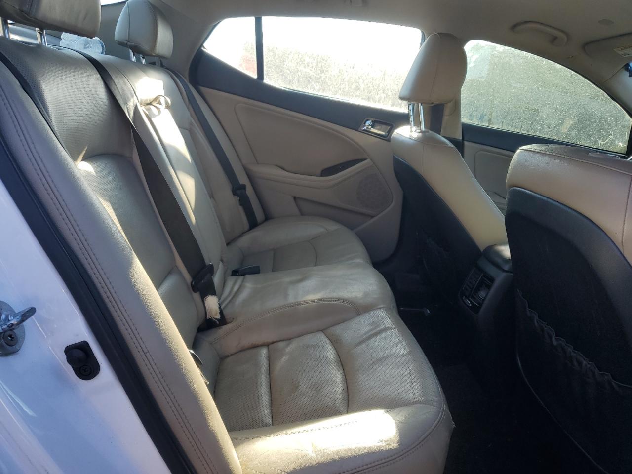 2013 Kia Optima - Image 11