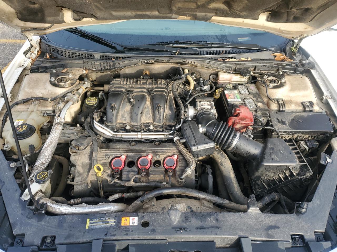 2010 Ford Fusion - Image 11
