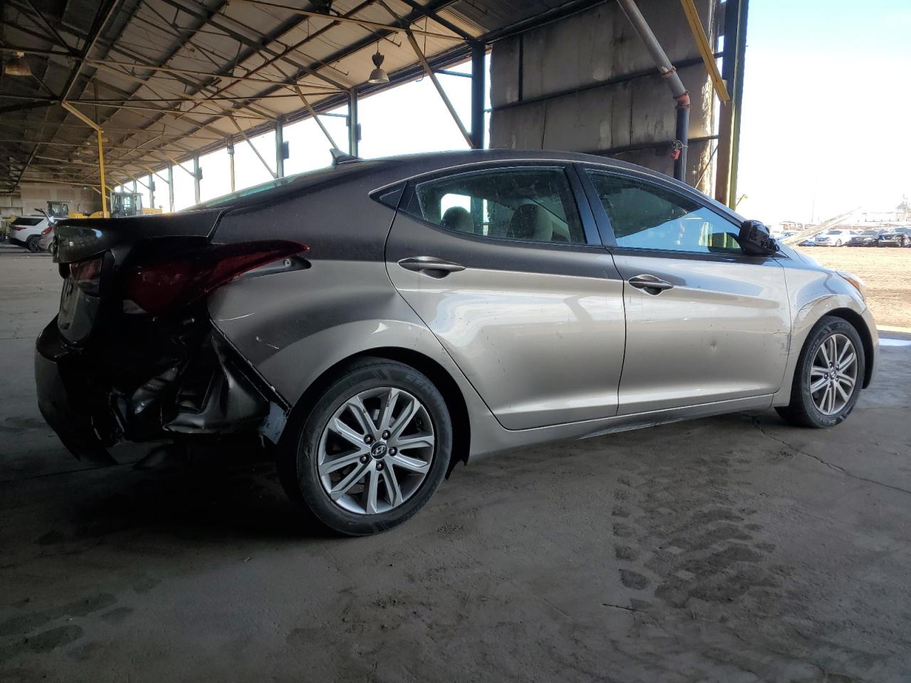 2014 Hyundai Elantra - Image 3