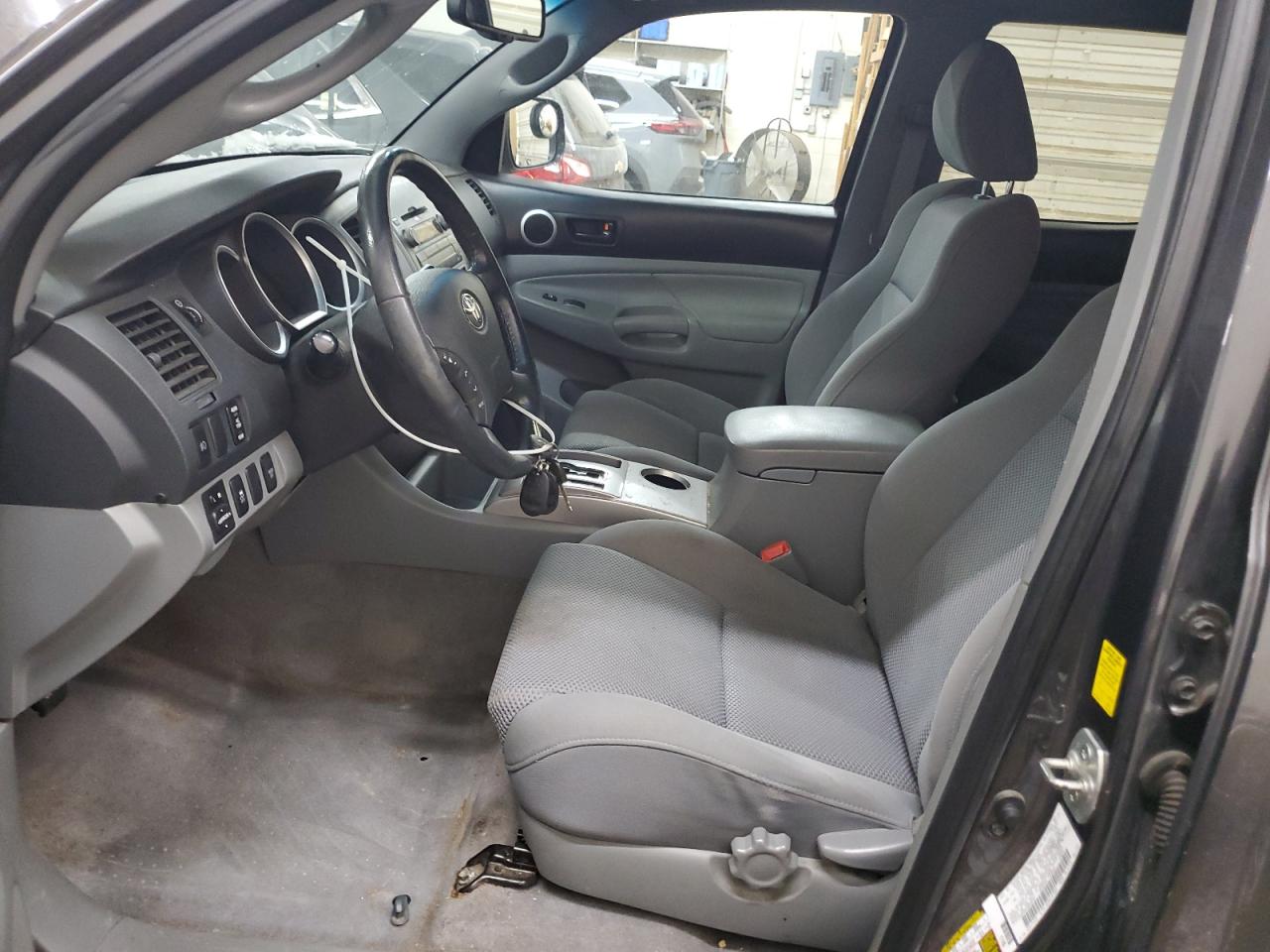 2010 Toyota Tacoma - Image 7