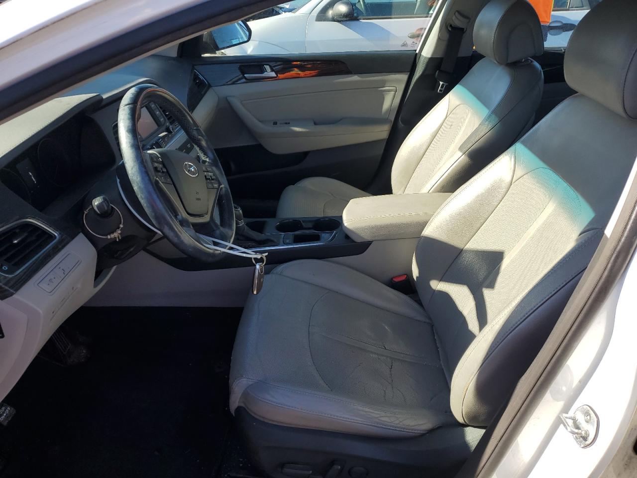 2015 Hyundai Sonata - Image 7