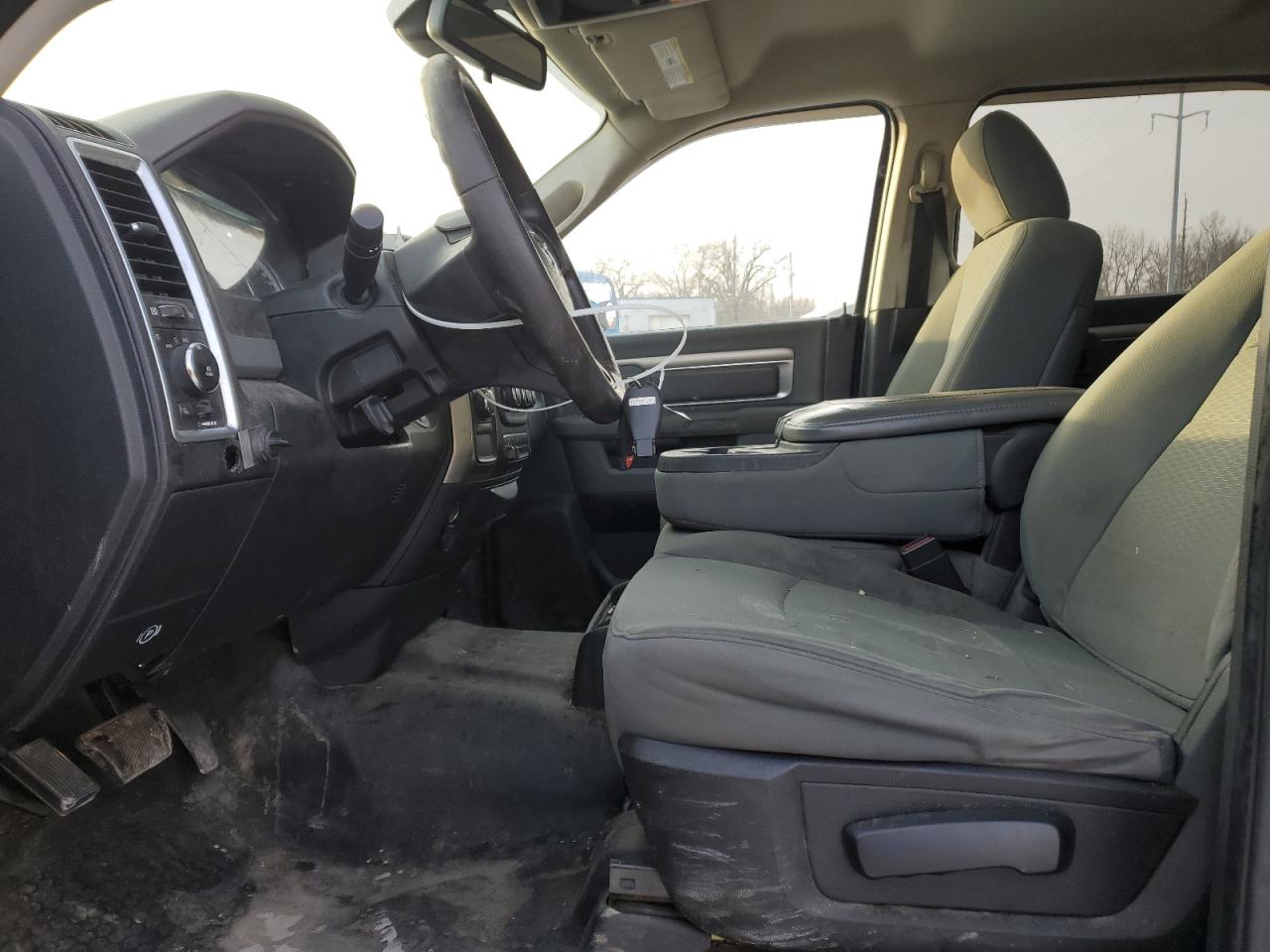 2013 RAM 1500 - Image 7