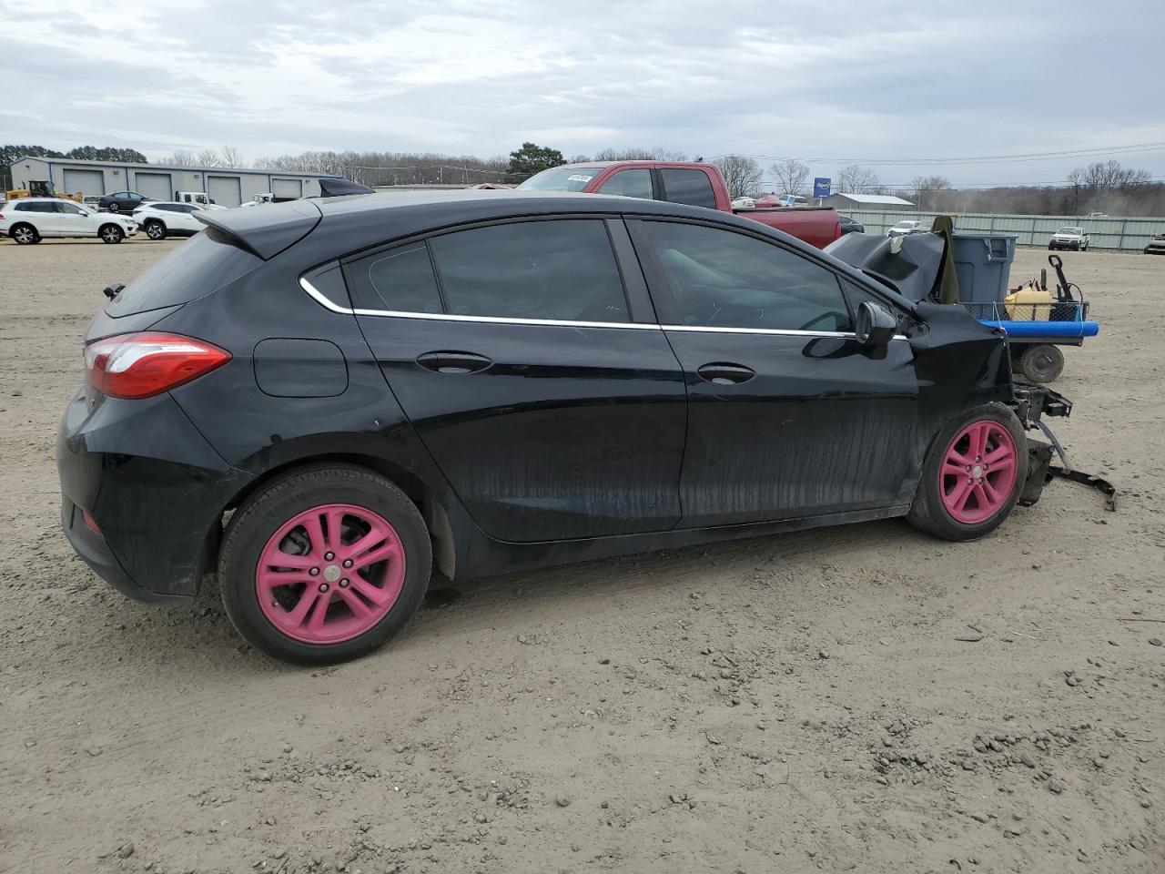2018 Chevrolet Cruze - Image 3