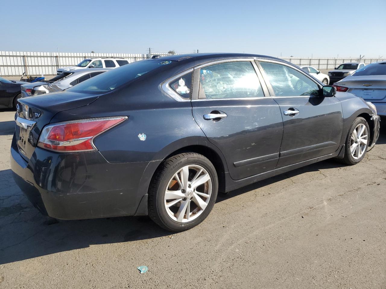 2015 Nissan Altima - Image 3