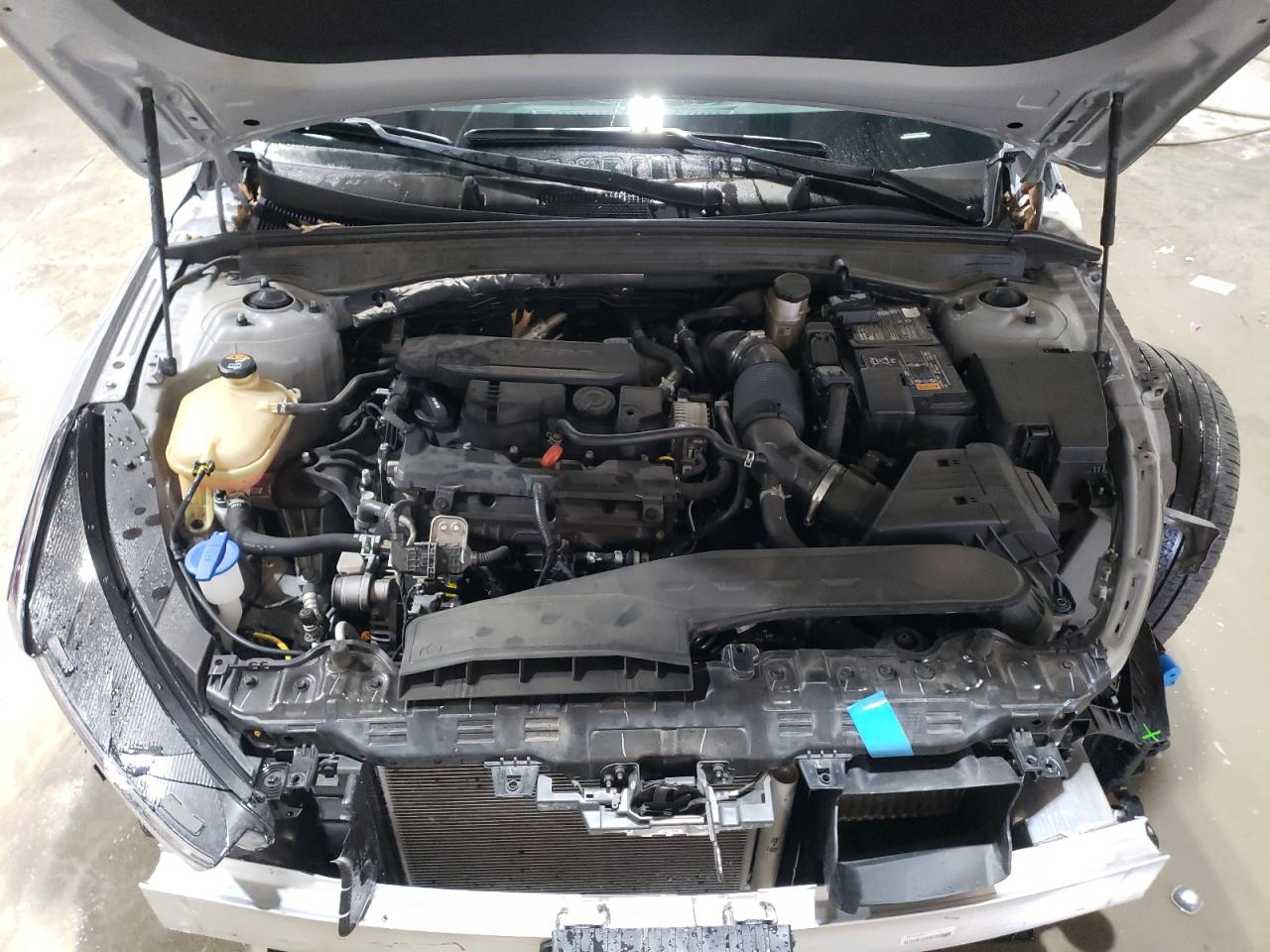 2024 Kia K5 - Image 11