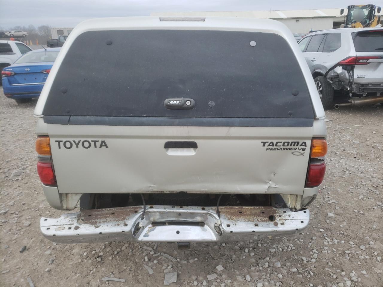 2004 Toyota Tacoma - Image 6