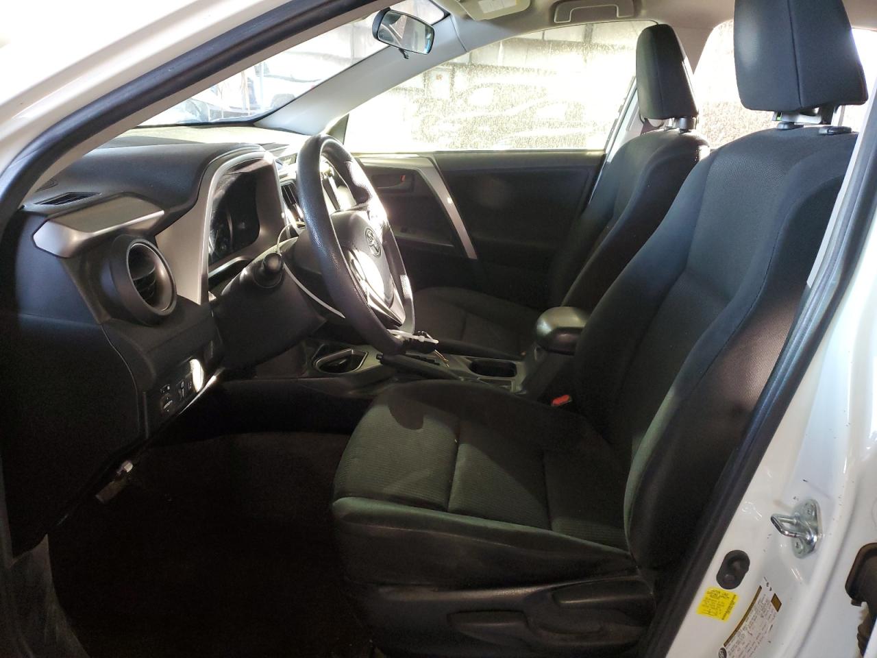 2017 Toyota RAV 4 - Image 7