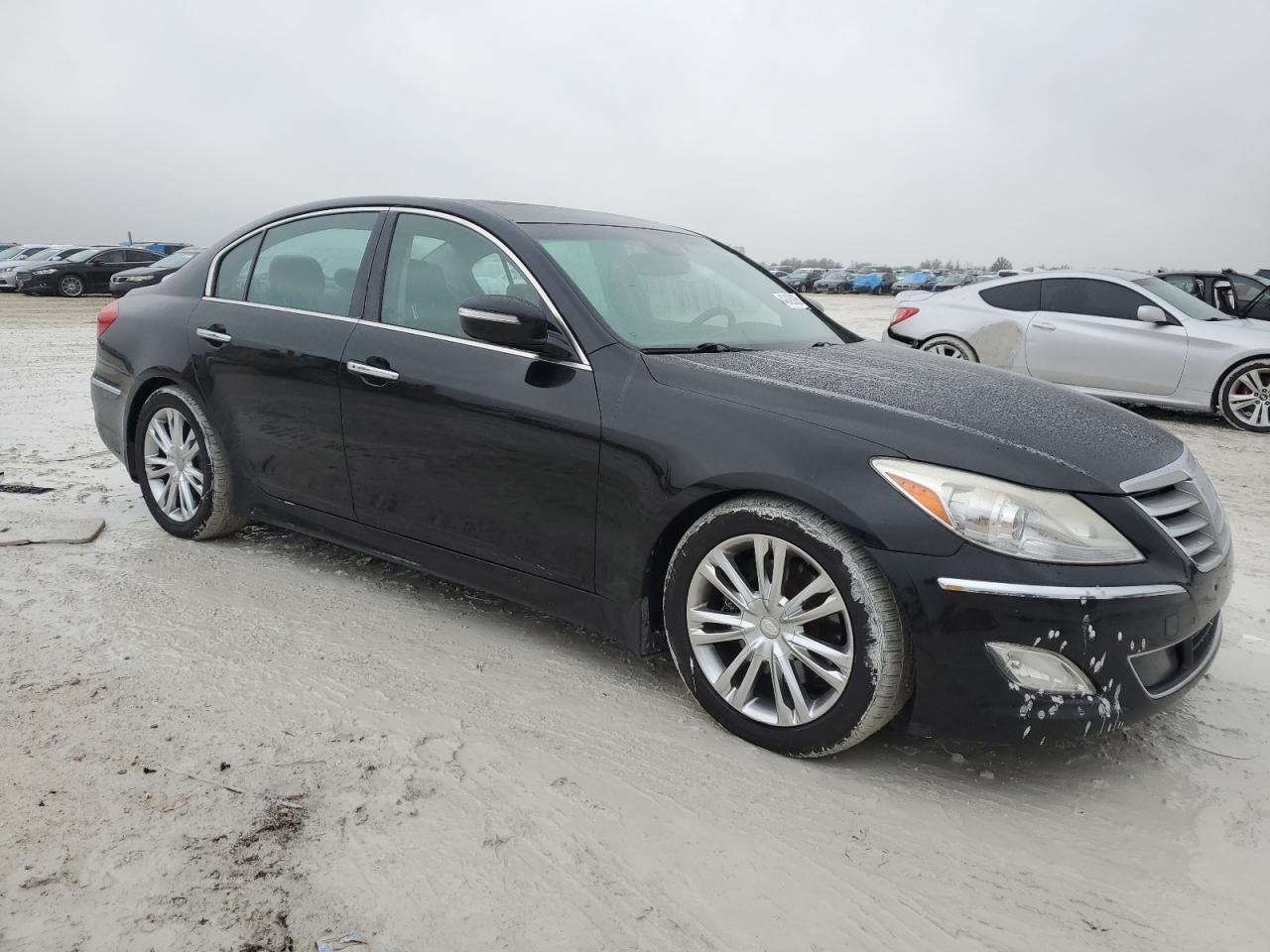 2014 Hyundai Genesis - Image 4