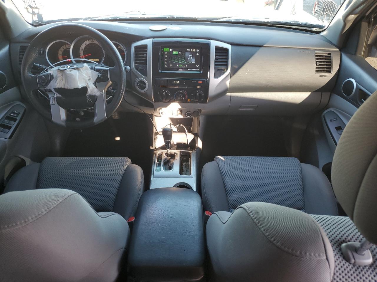 2014 Toyota Tacoma - Image 8