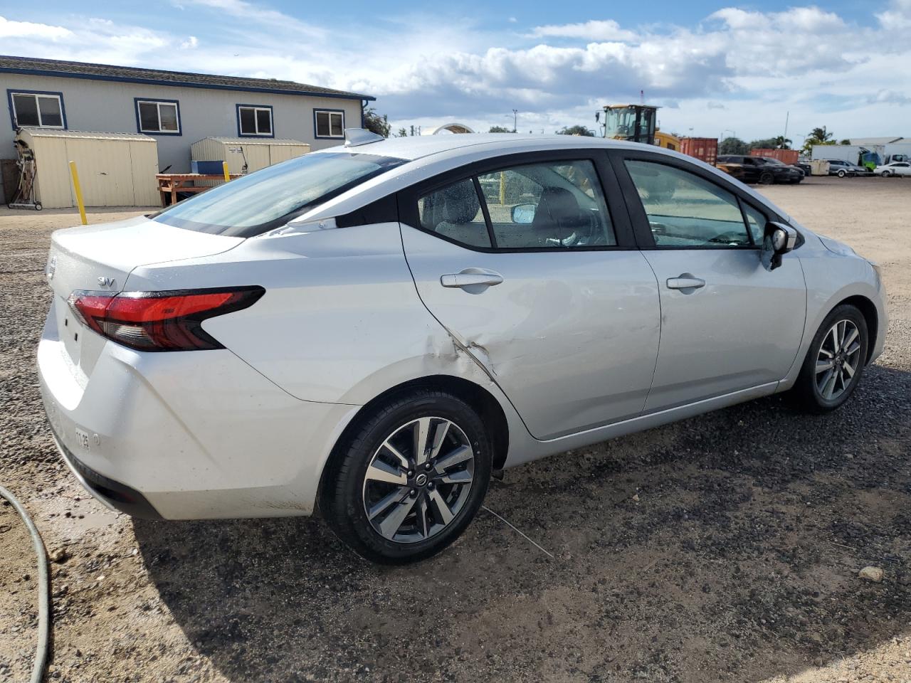 2021 Nissan Versa - Image 3