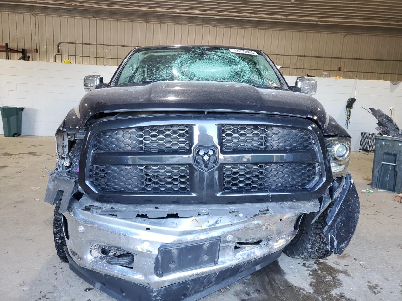 2016 RAM 1500 - Image 5