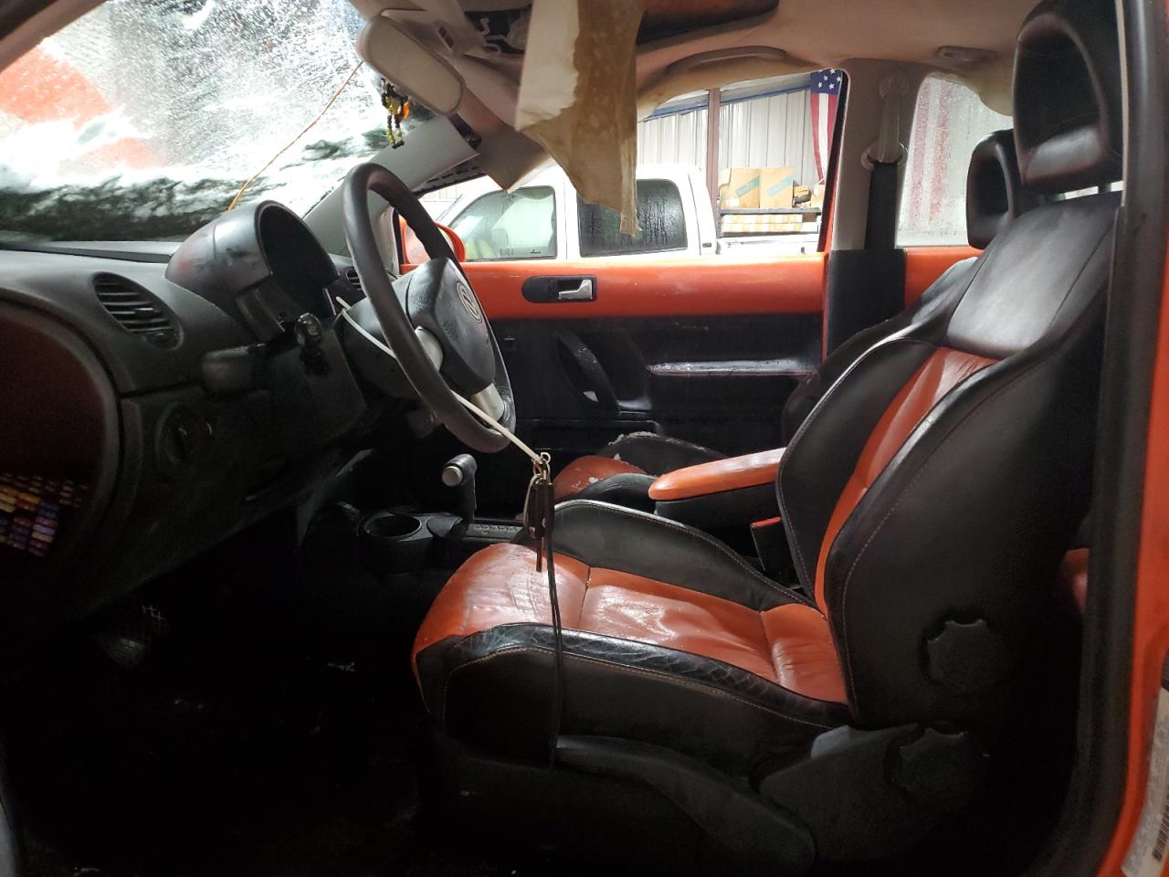 2002 Volkswagen Beetle - Image 7