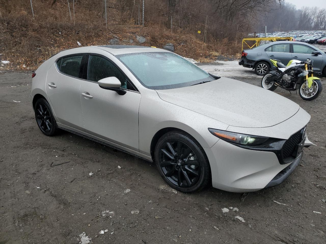 2024 Mazda 3 - Image 4