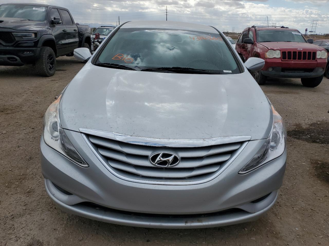 2013 Hyundai Sonata - Image 5