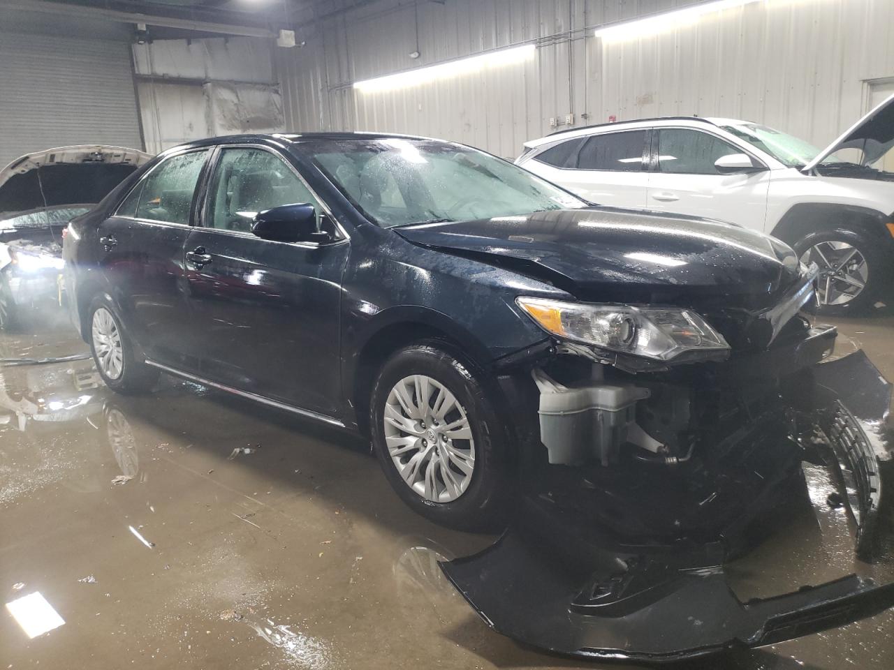 2013 Toyota Camry - Image 4
