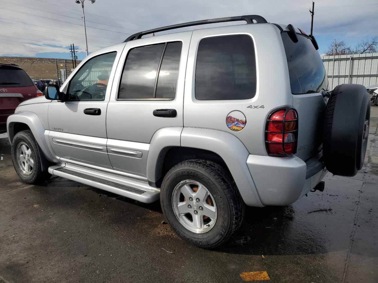 2002 Jeep Liberty (North America) - Image 2
